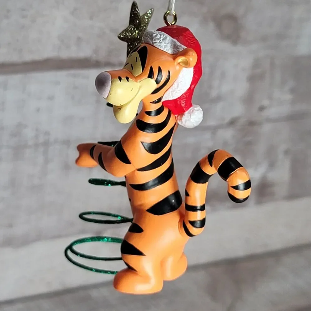 Christmas Ornament TIGGER Springy Tree Winnie the Pooh Hallmark Keepsake 2002